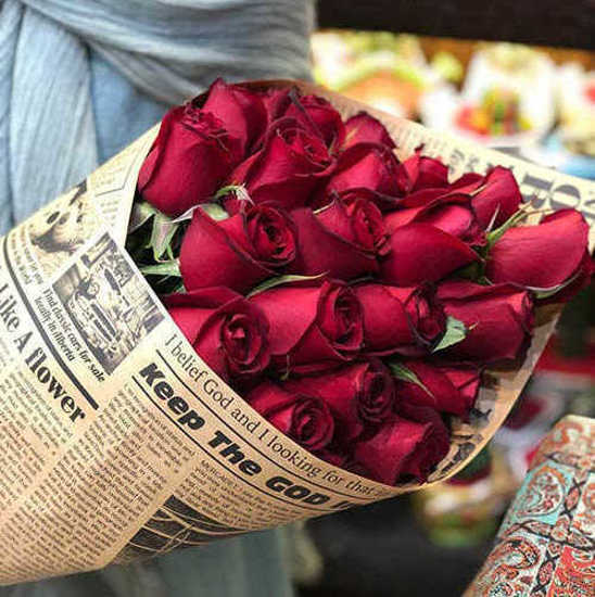 خرید آنلاین دسته گل رز قرمز