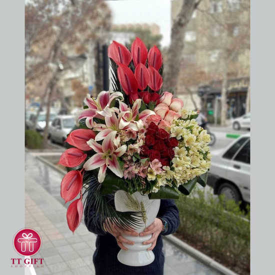 خرید اینترنتی گلدان گل در مشهد