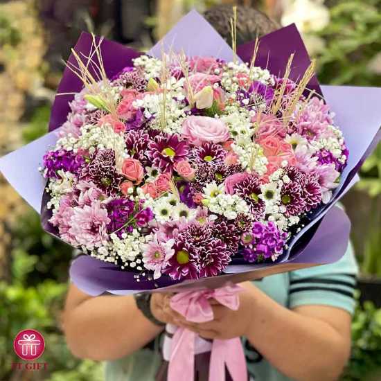 دسته گل داوودی و رز مینیاتوری صورتی بهارک