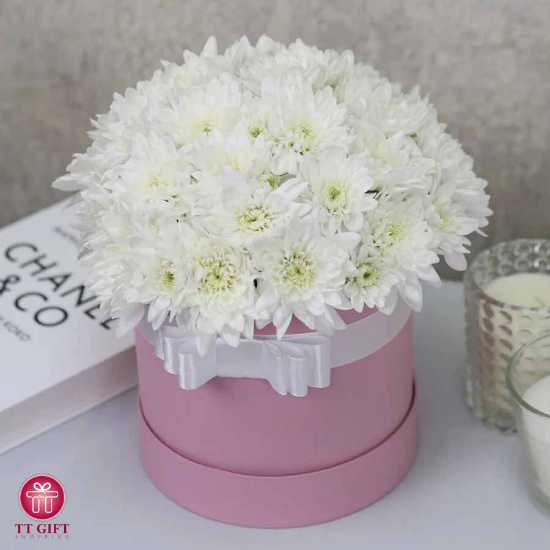باکس گل داوودی سفید ارزان بیدار برای تولد