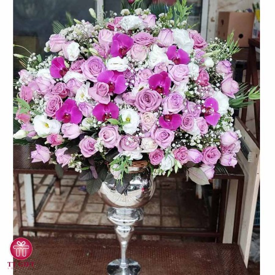 جام گل رز و ارکیده بنفش پانیا برای خواستگاری