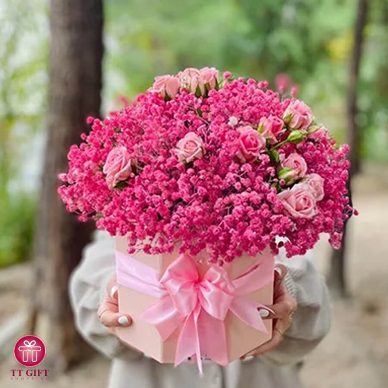 باکس گل ژیپسوفیلا و رز مینیاتوری صورتی سلما