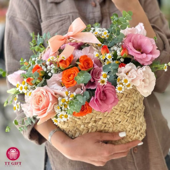 باکس گل رز و لیسیانتوس فرانه برای تولد