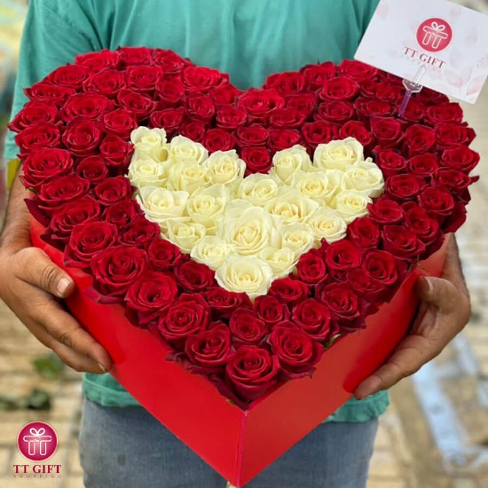 سفارش باکس گل رز قلبی تهران