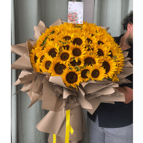 دسته گل لاکچری آفتابگردان برای تولد