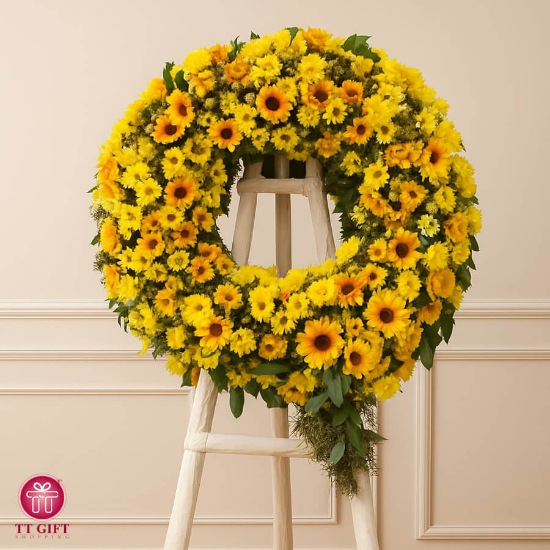 تاج گل حلقه‌ای آفتابگردان و داوودی زرد پادمیرا برای افتتاحیه