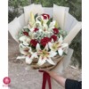 دسته گل رز قرمز و لیلیوم صورتی شایا