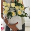 باکس گل رز سفید روشا برای تولد
