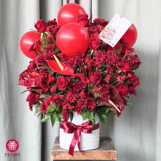 سفارش آنلاین باکس گل یکتا در مشهد