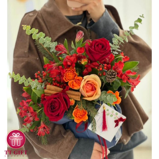 باکس گل رز و آلسترومریا حسیبا