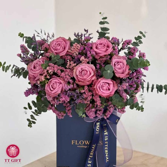 باکس گل رز شرمینه