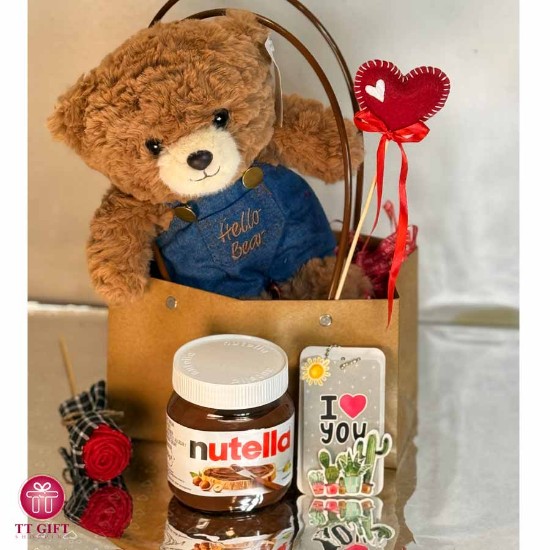 تصویر  پکیج شکلات و عروسک خرس لباسدار