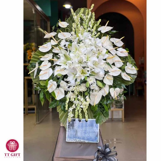 خرید آنلاین تاج گل ترحیم فاخر