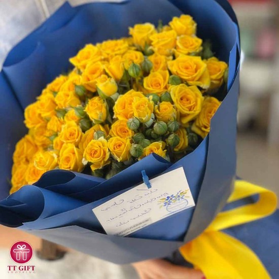 تصویر  دسته گل رز کرشمه