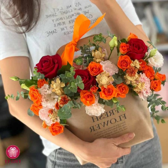 Picture of Paiezan Economic Orange Chrysanthemum Flower Box